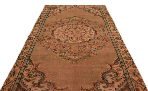 Load image 1 in gallery view. Nodoor - Vintage Medallion Rug - 5'8 X 9'6