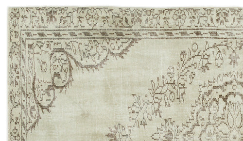 Load image 1 in gallery view. Sloar - Vintage Medallion Rug - 4'11 X 8'7