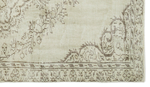 Load image 1 in gallery view. Sloar - Vintage Medallion Rug - 4'11 X 8'7