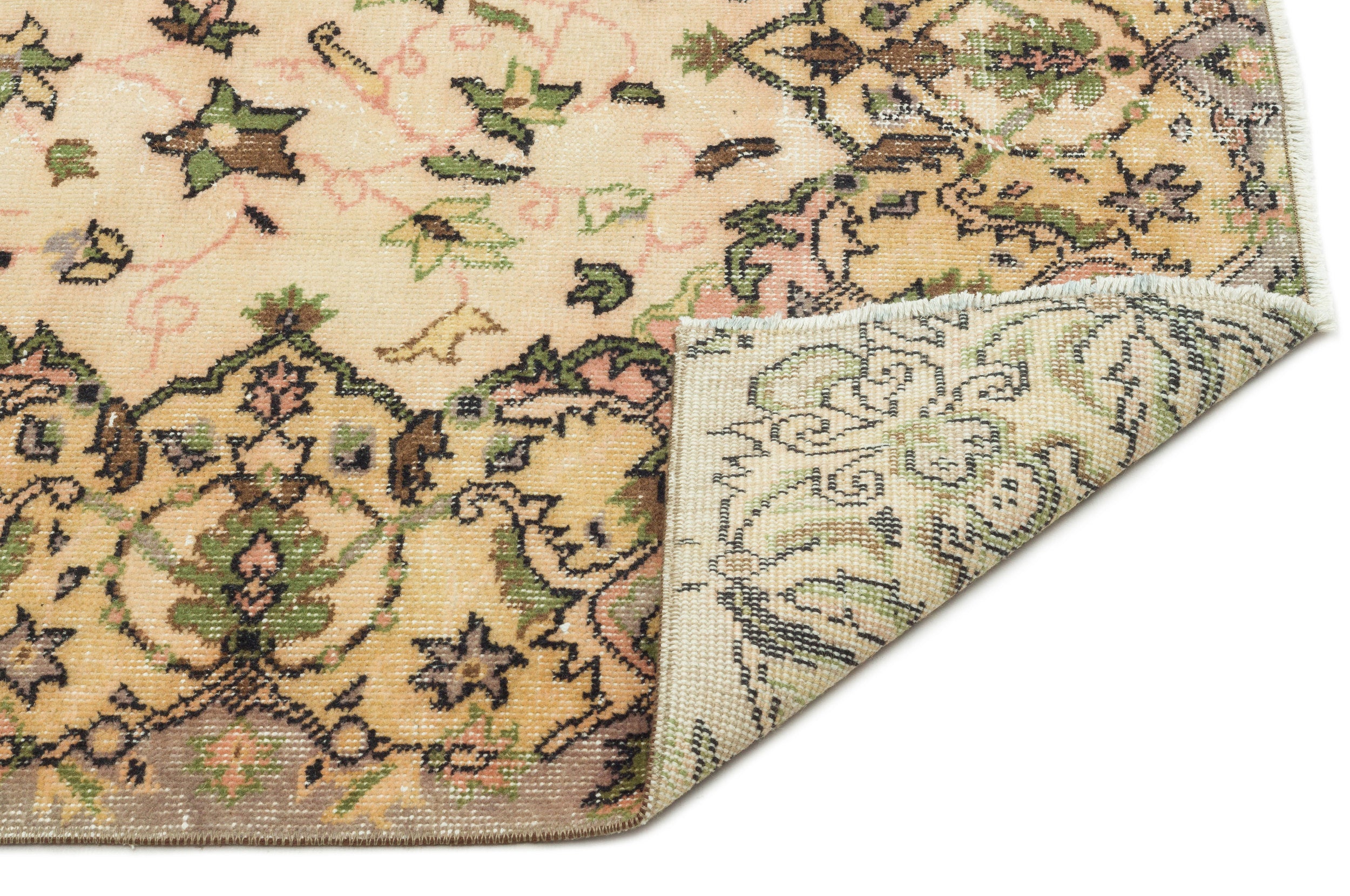 Laileis - Vintage Medallion Rug - 5'4 X 9'1