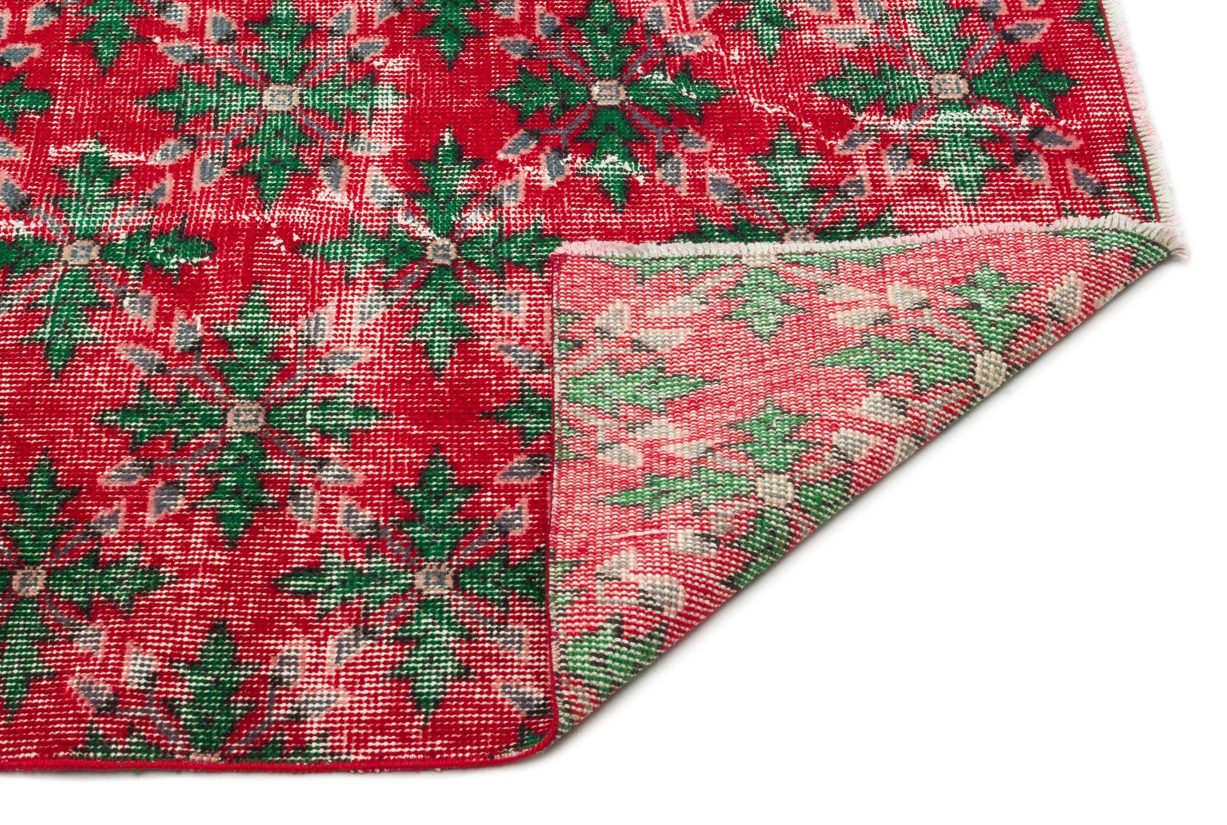 Premian - Vintage Floral Rug - 5'6 X 9'2