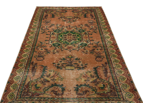 Load image 1 in gallery view. Grira - Vintage Medallion Rug - 4'7 X 8'8