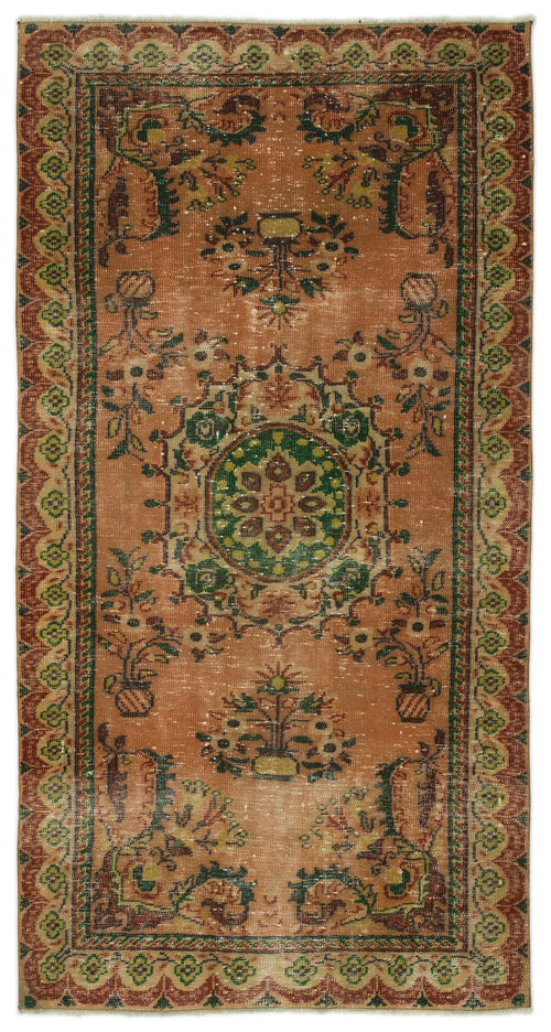 Load image 1 in gallery view. Grira - Vintage Medallion Rug - 4'7 X 8'8