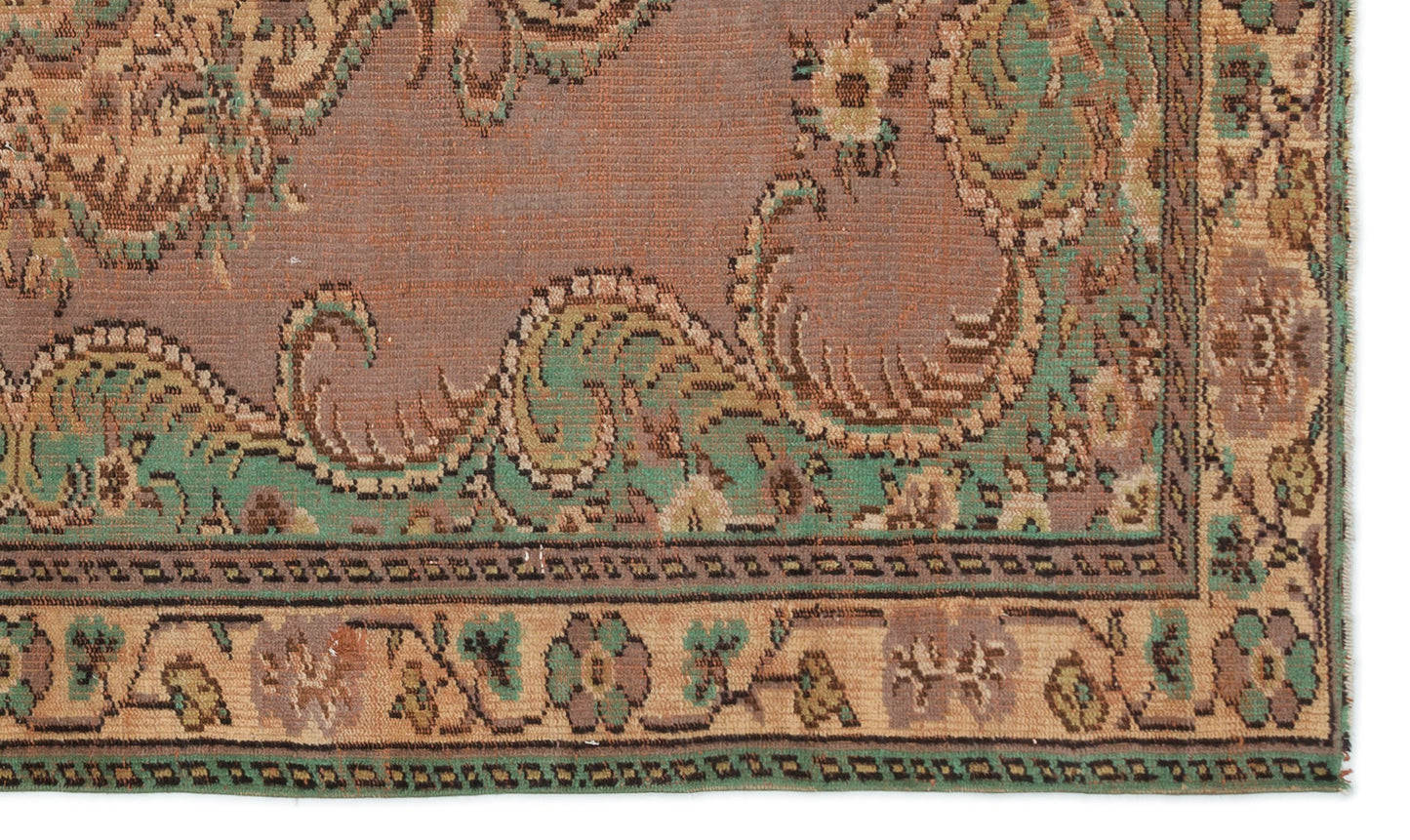 Croar - Vintage Medallion Rug - 5'3 X 8'8