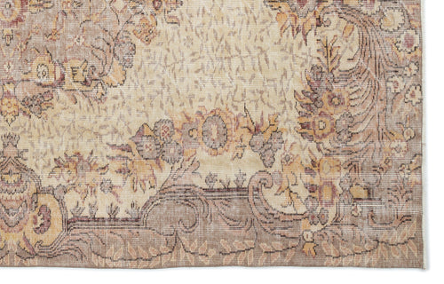 Load image 1 in gallery view. Moadusa - Vintage Medallion Rug - 5'8 X 8'11