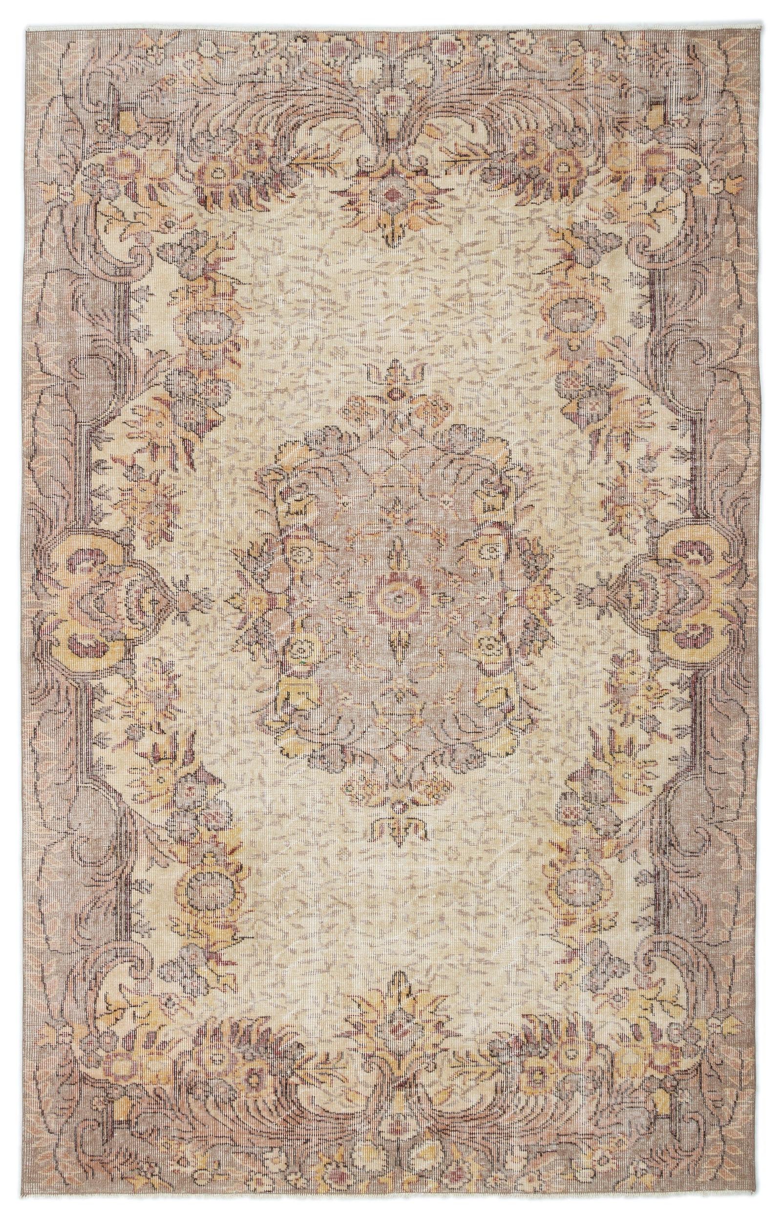 Moadusa - Vintage Medallion Rug - 5'8 X 8'11