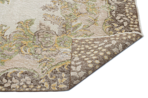 Load image 1 in gallery view. Pizuas - Vintage Medallion Rug - 5'10 X 9'6