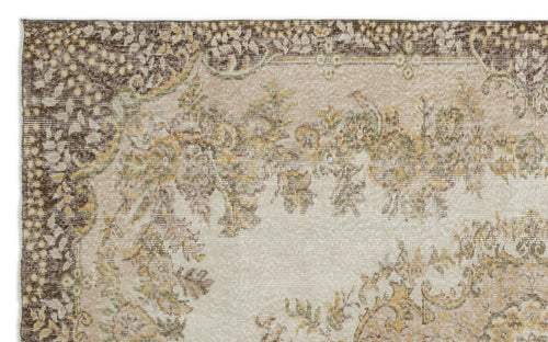 Load image 1 in gallery view. Pizuas - Vintage Medallion Rug - 5'10 X 9'6