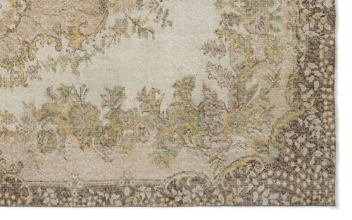 Load image 1 in gallery view. Pizuas - Vintage Medallion Rug - 5'10 X 9'6