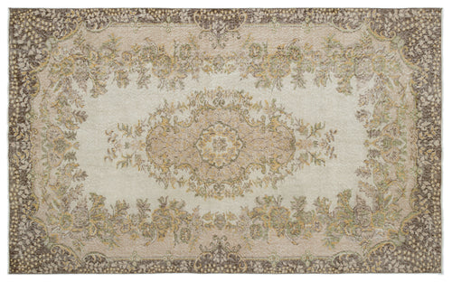 Load image 1 in gallery view. Pizuas - Vintage Medallion Rug - 5'10 X 9'6