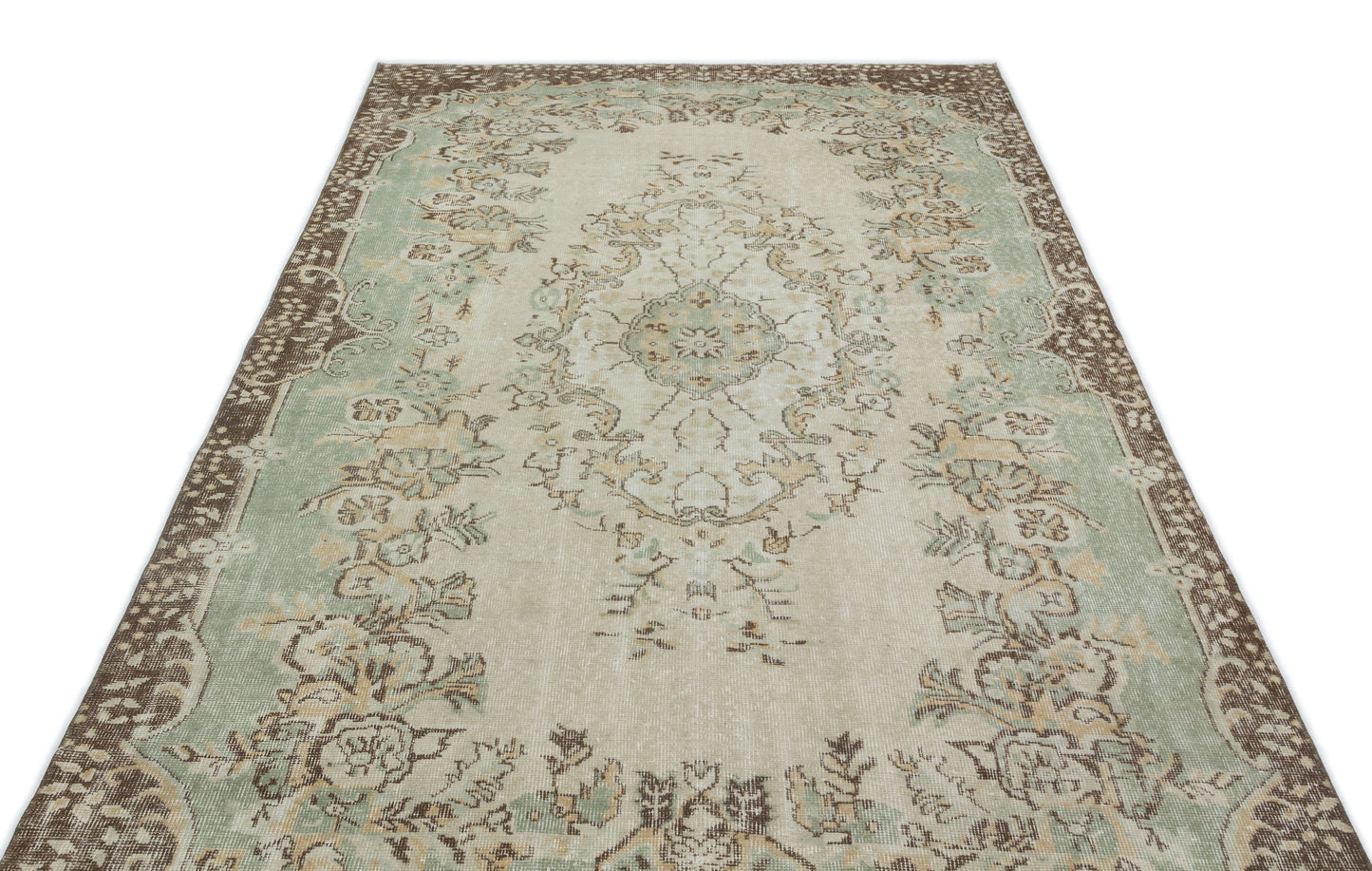 Trunaix - Vintage Medallion Rug - 5'6 X 9'10