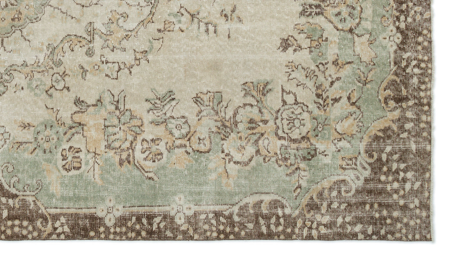 Trunaix - Vintage Medallion Rug - 5'6 X 9'10