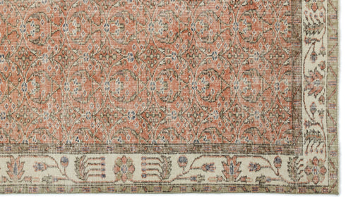 Load image 1 in gallery view. Soamaya - Vintage Floral Rug - 5'7 X 9'5