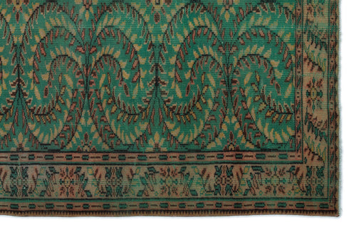 Load image 1 in gallery view. Thiata - Vintage Floral Rug - 5'9 X 9'0