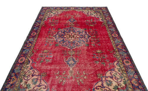 Load image 1 in gallery view. Greor - Vintage Medallion Rug - 5'9 X 9'6
