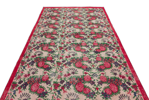 Load image 1 in gallery view. Matuna - Vintage Floral Rug - 5'5 X 9'1