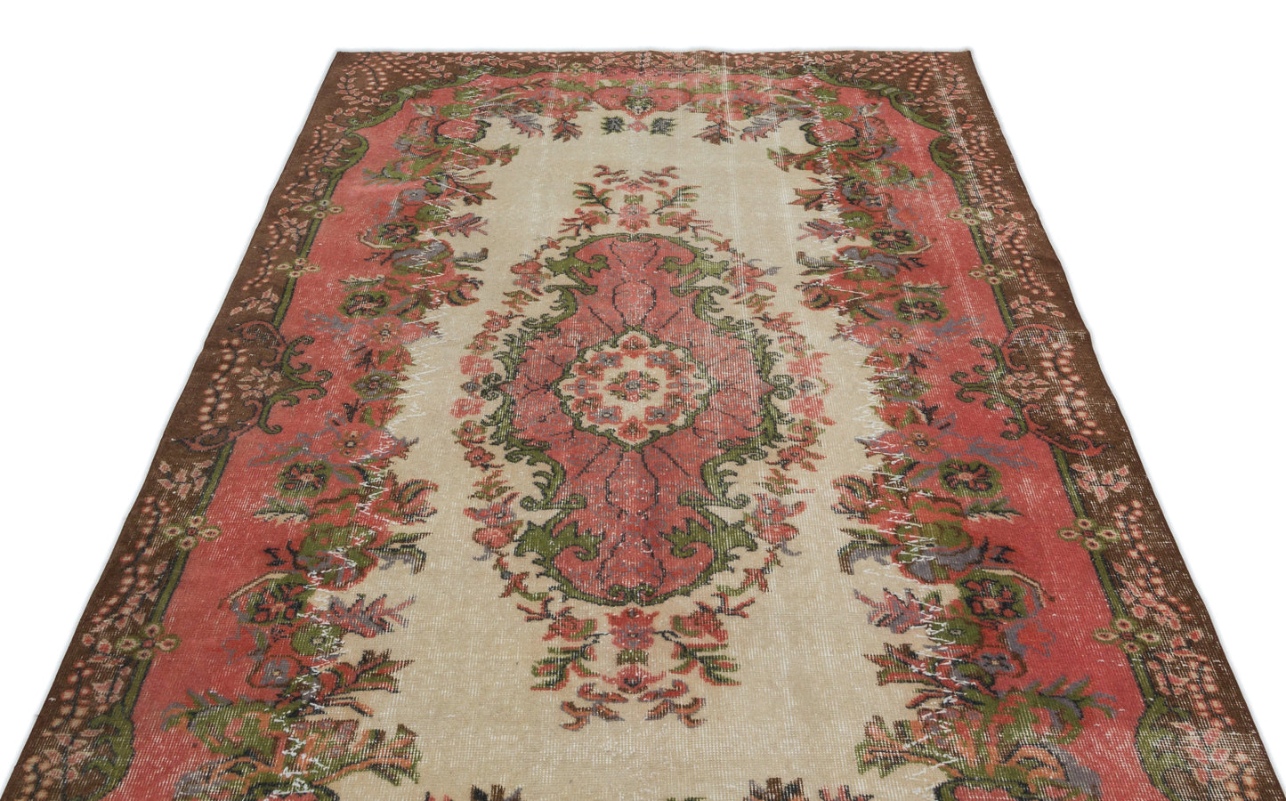 Blobius - Vintage Medallion Rug - 5'5 X 8'3