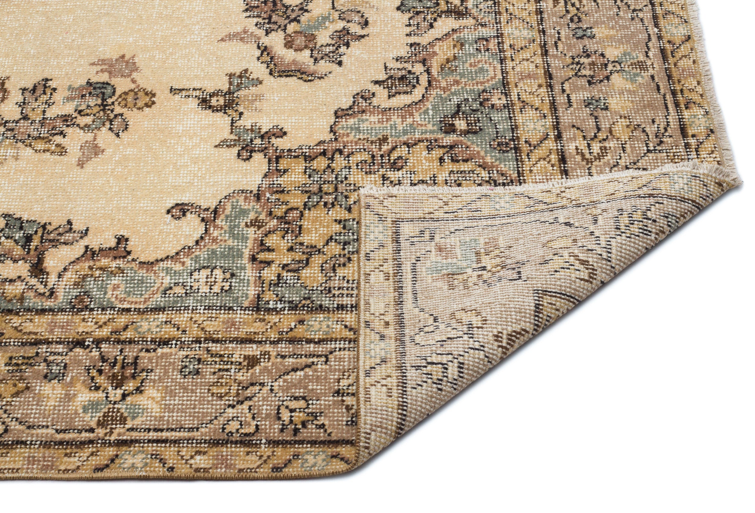Luane - Vintage Medallion Rug - 5'7 X 10'6