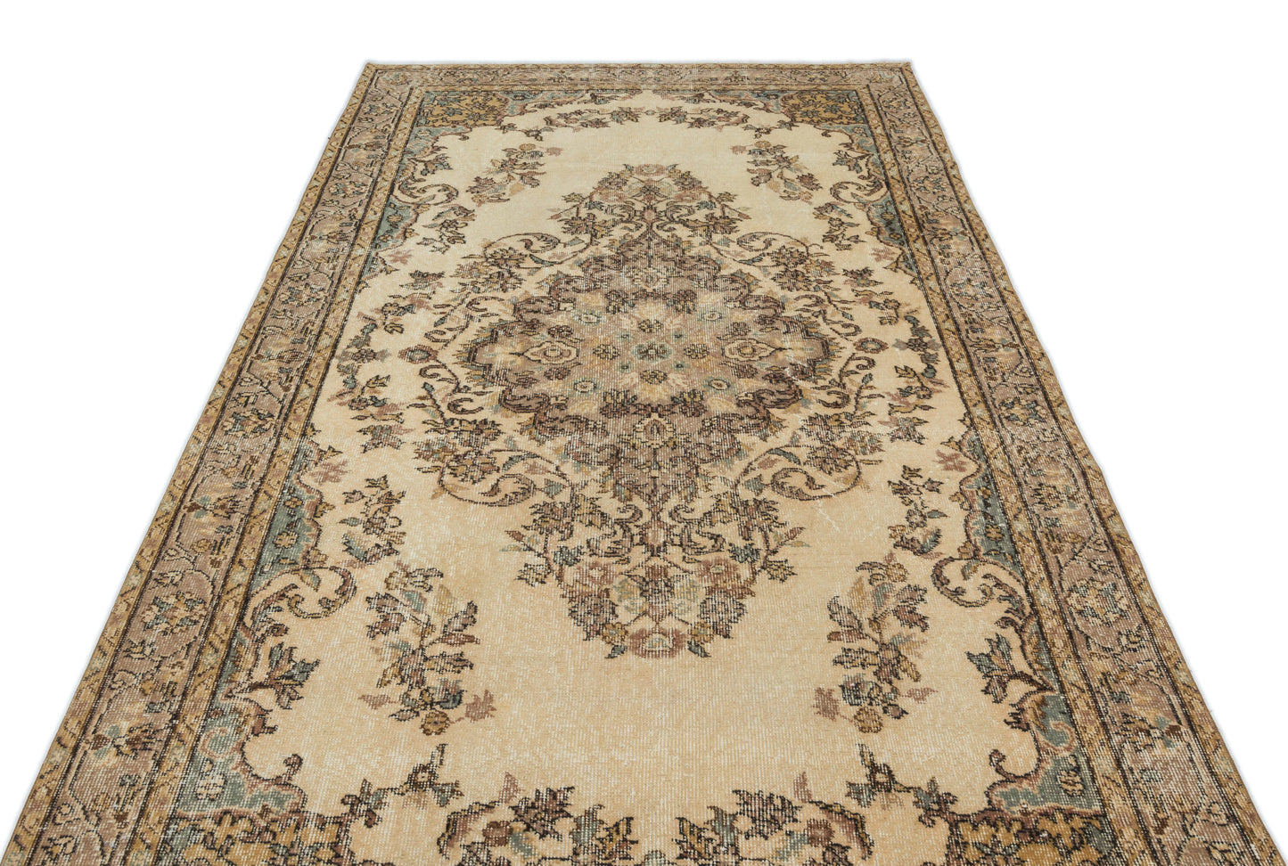 Luane - Vintage Medallion Rug - 5'7 X 10'6