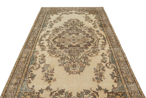 Load image 1 in gallery view. Luane - Vintage Medallion Rug - 5'7 X 10'6