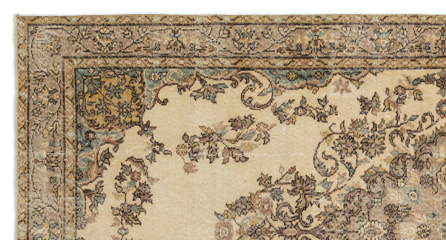 Luane - Vintage Medallion Rug - 5'7 X 10'6