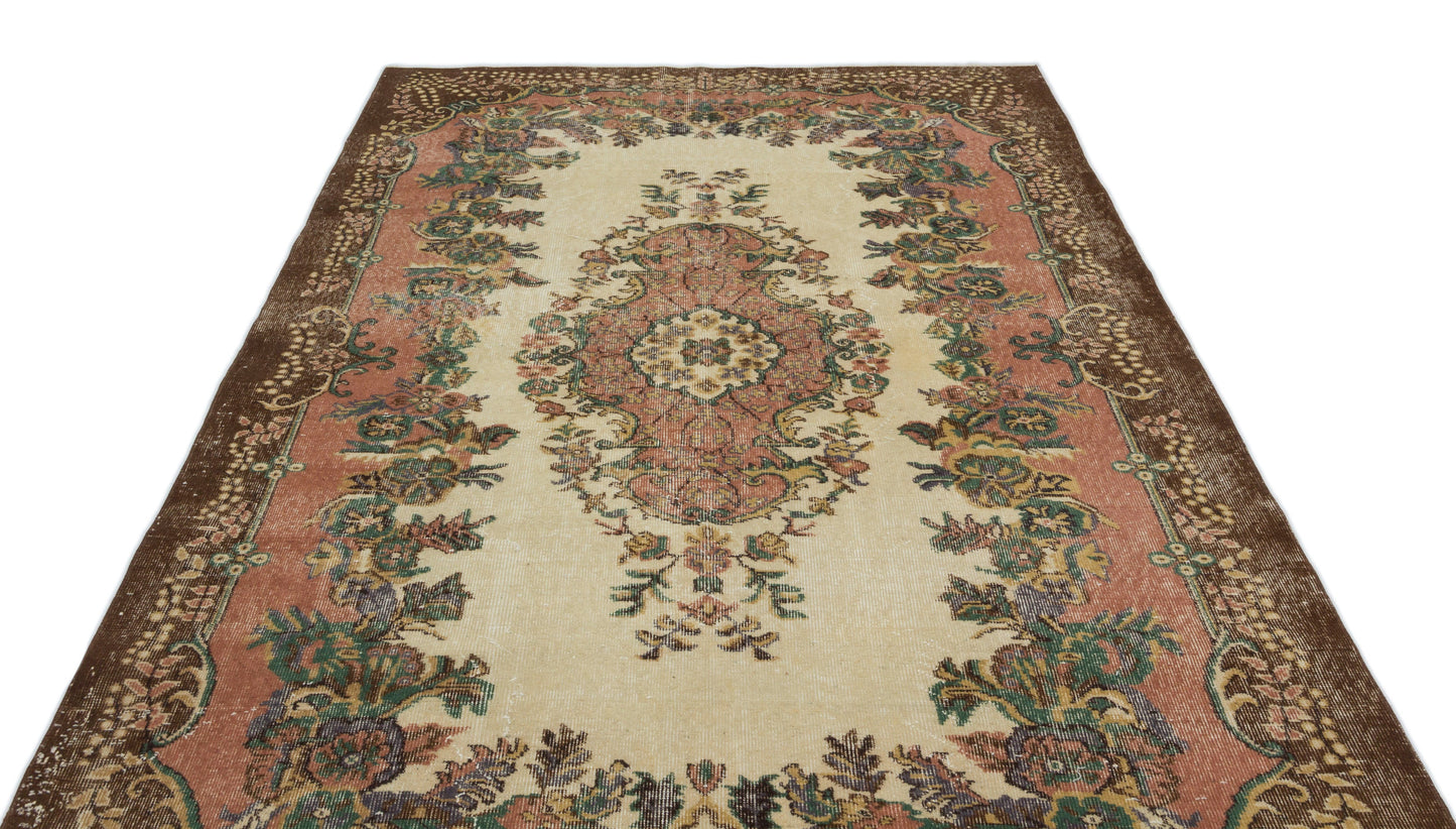Raekoane - Vintage Medallion Rug - 6'2 X 9'7