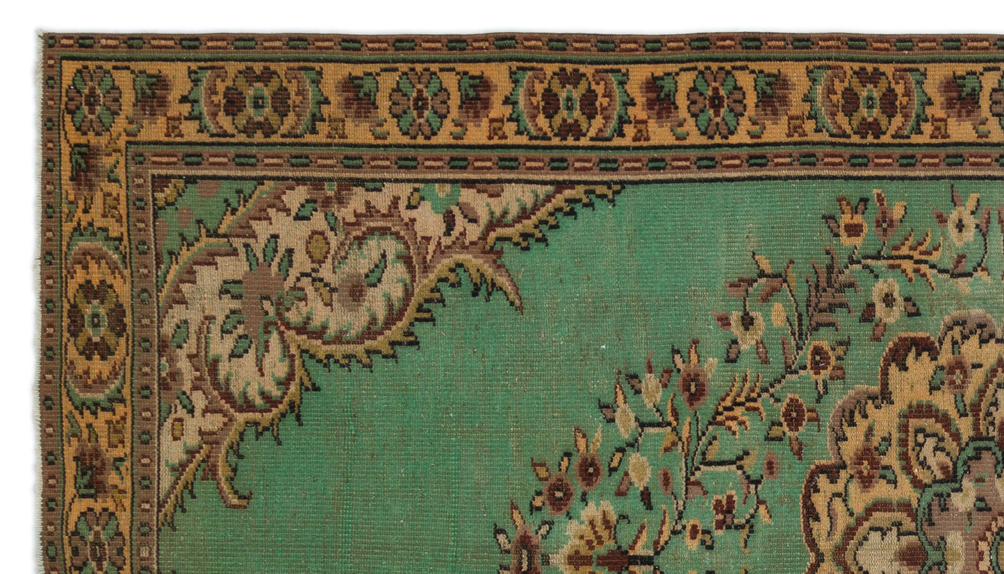 Toabana - Vintage Medallion Rug - 5'8 X 9'11