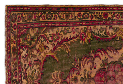 Load image 1 in gallery view. Guzeda - Vintage Medallion Rug - 5'5 X 8'2