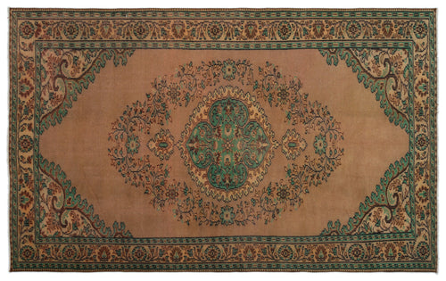Load image 1 in gallery view. Laema - Vintage Medallion Rug - 5'9 X 9'5