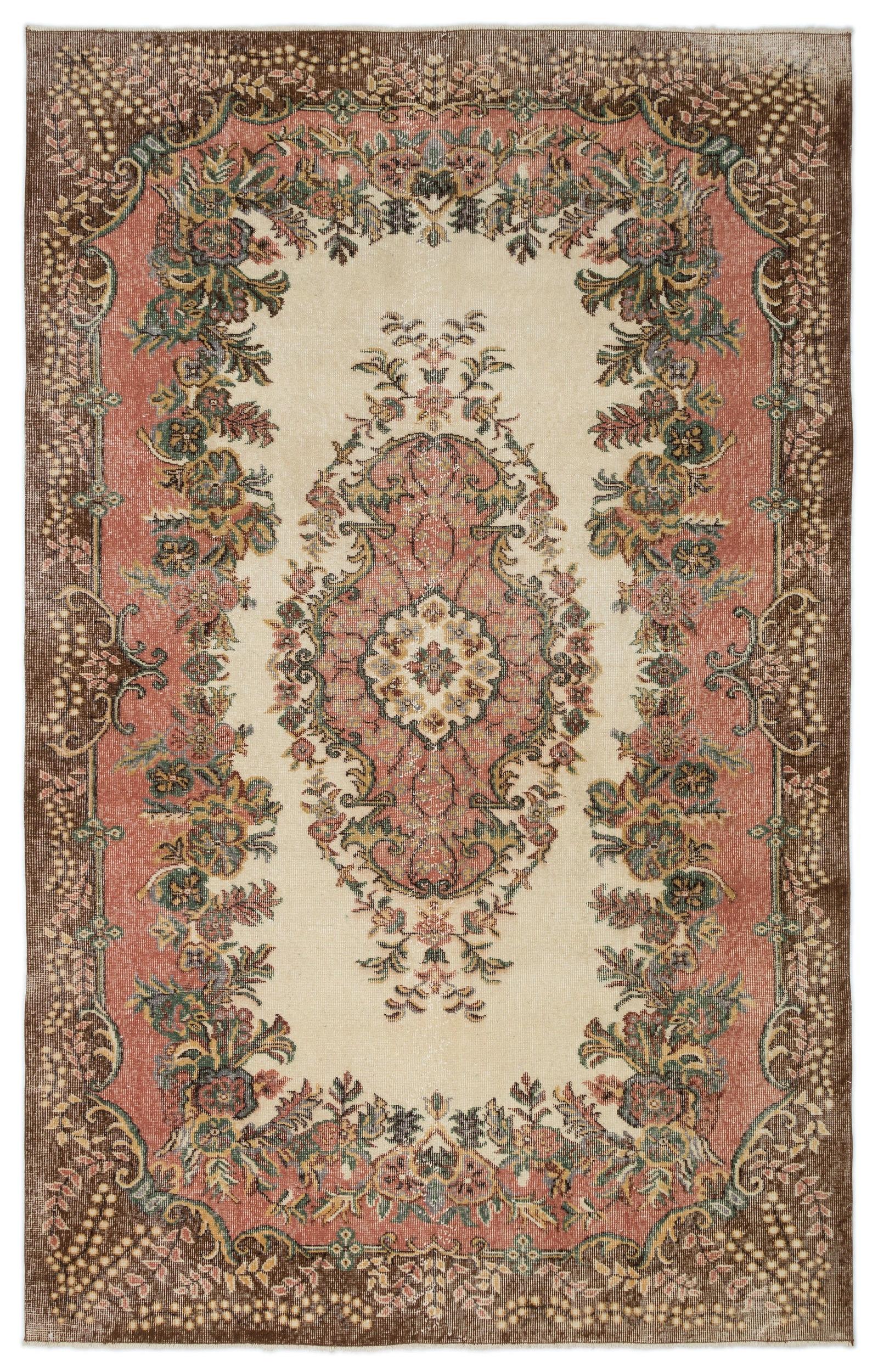 Naivien - Vintage Medallion Rug - 5'10 X 9'2