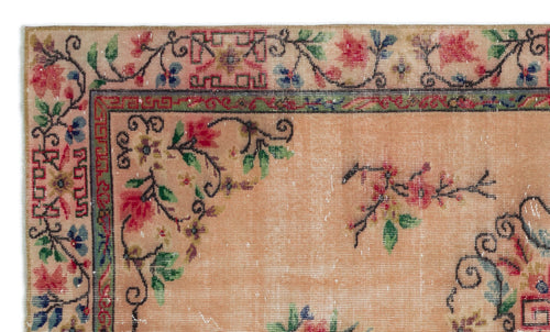 Load image 1 in gallery view. Dodava - Vintage Medallion Rug - 5'0 X 8'7