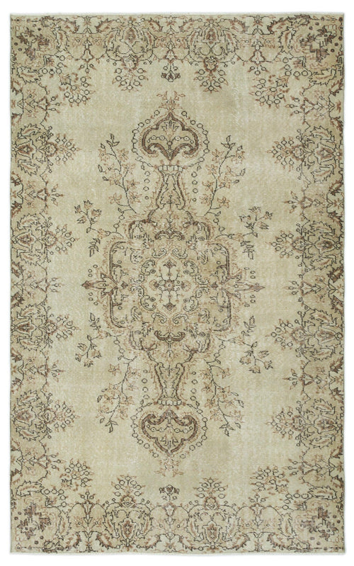 Load image 1 in gallery view. Gluzaas - Vintage Medallion Rug - 5'5 X 8'10