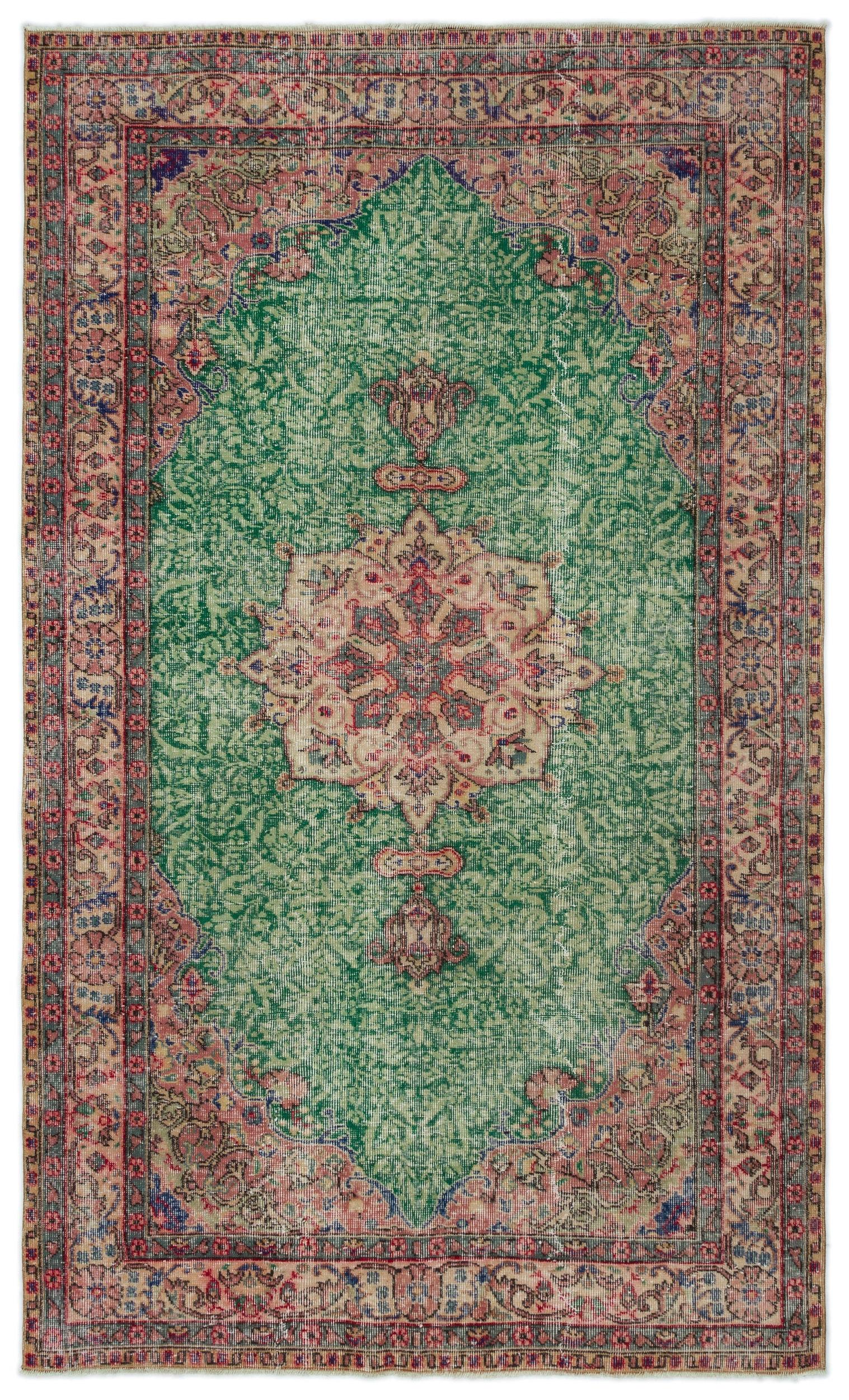 Midama - Vintage Medallion Rug - 5'3 X 8'8