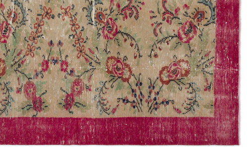 Load image 1 in gallery view. Criya - Vintage Floral Rug - 5'9 X 9'3
