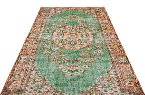 Load image 1 in gallery view. Cleraor - Vintage Medallion Rug - 5'6 X 9'7