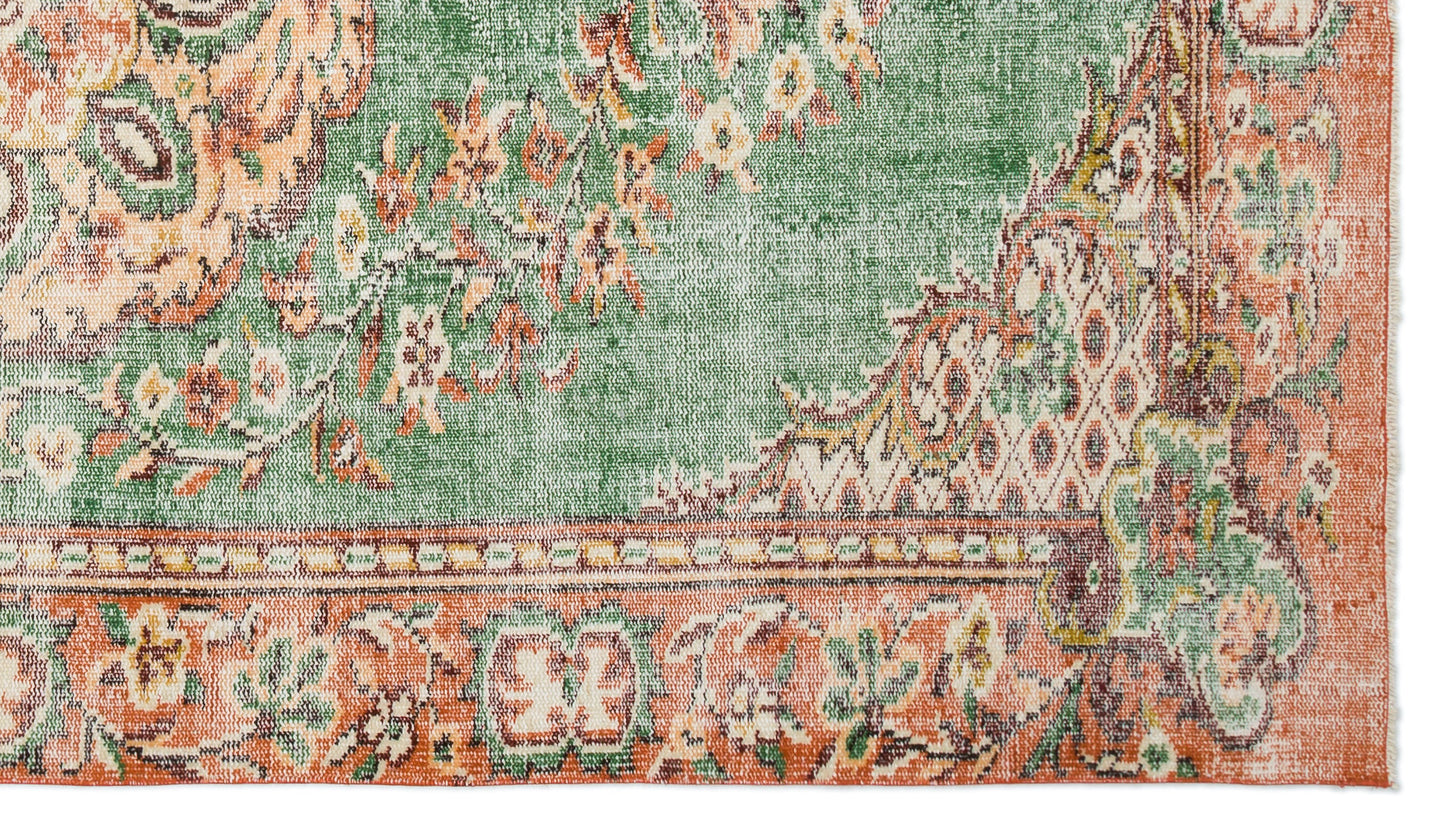 Cleraor - Vintage Medallion Rug - 5'6 X 9'7