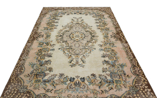 Load image 1 in gallery view. Taane - Vintage Medallion Rug - 5'7 X 9'1