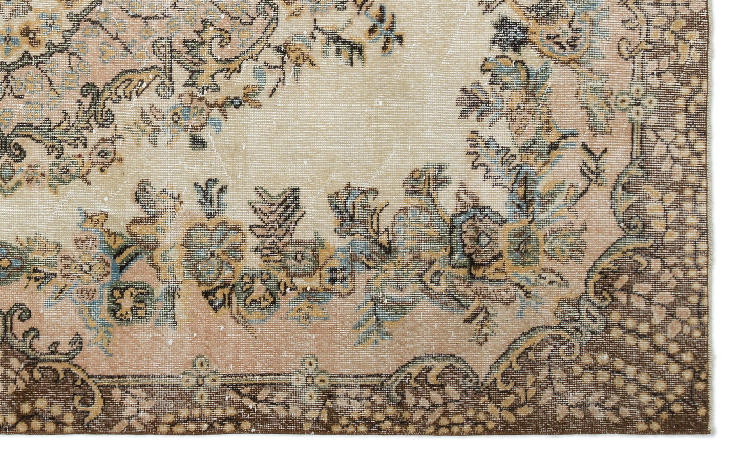 Taane - Vintage Medallion Rug - 5'7 X 9'1