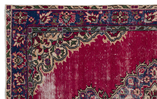 Bild 1 in Galerieansicht laden. Shadira - Vintage Medallion Rug - 5'8 X 8'11