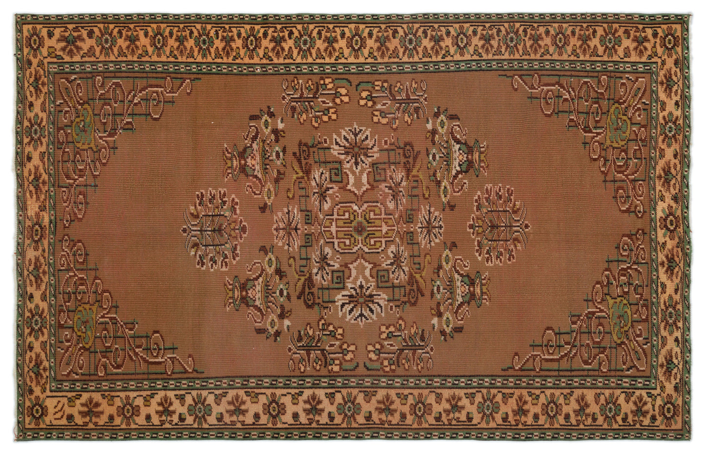 Tiagaor - Vintage Medallion Rug - 5'11 X 9'1