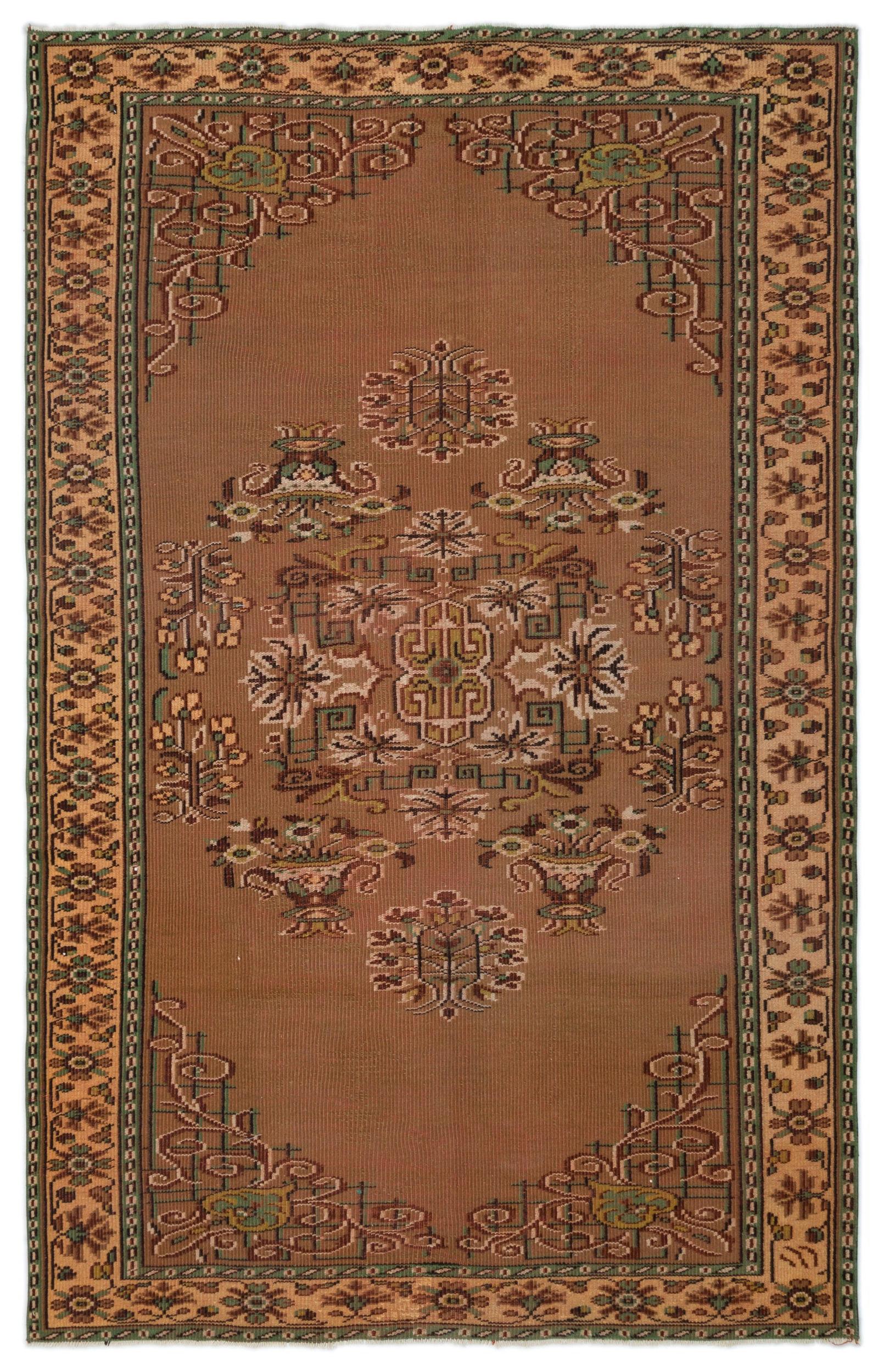 Tiagaor - Vintage Medallion Rug - 5'11 X 9'1
