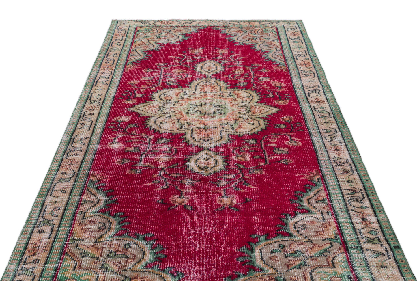 Pofaon - Vintage Medallion Rug - 4'11 X 8'9