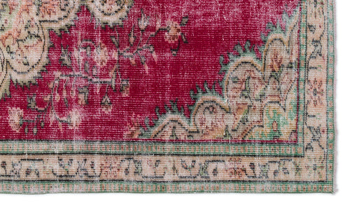 Load image 1 in gallery view. Pofaon - Vintage Medallion Rug - 4'11 X 8'9