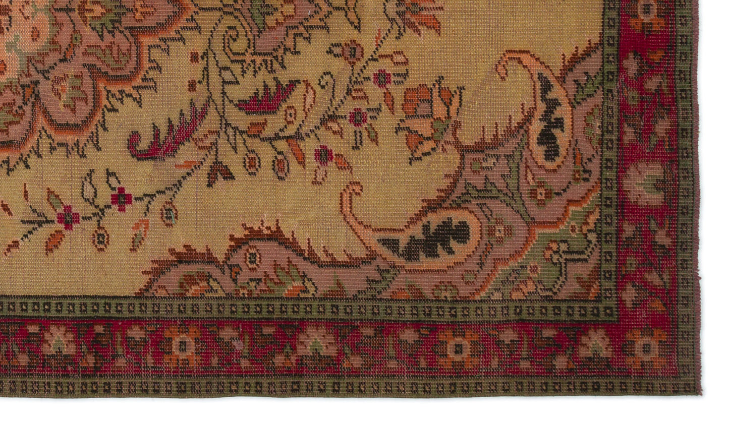 Poguar - Vintage Medallion Rug - 5'1 X 8'10