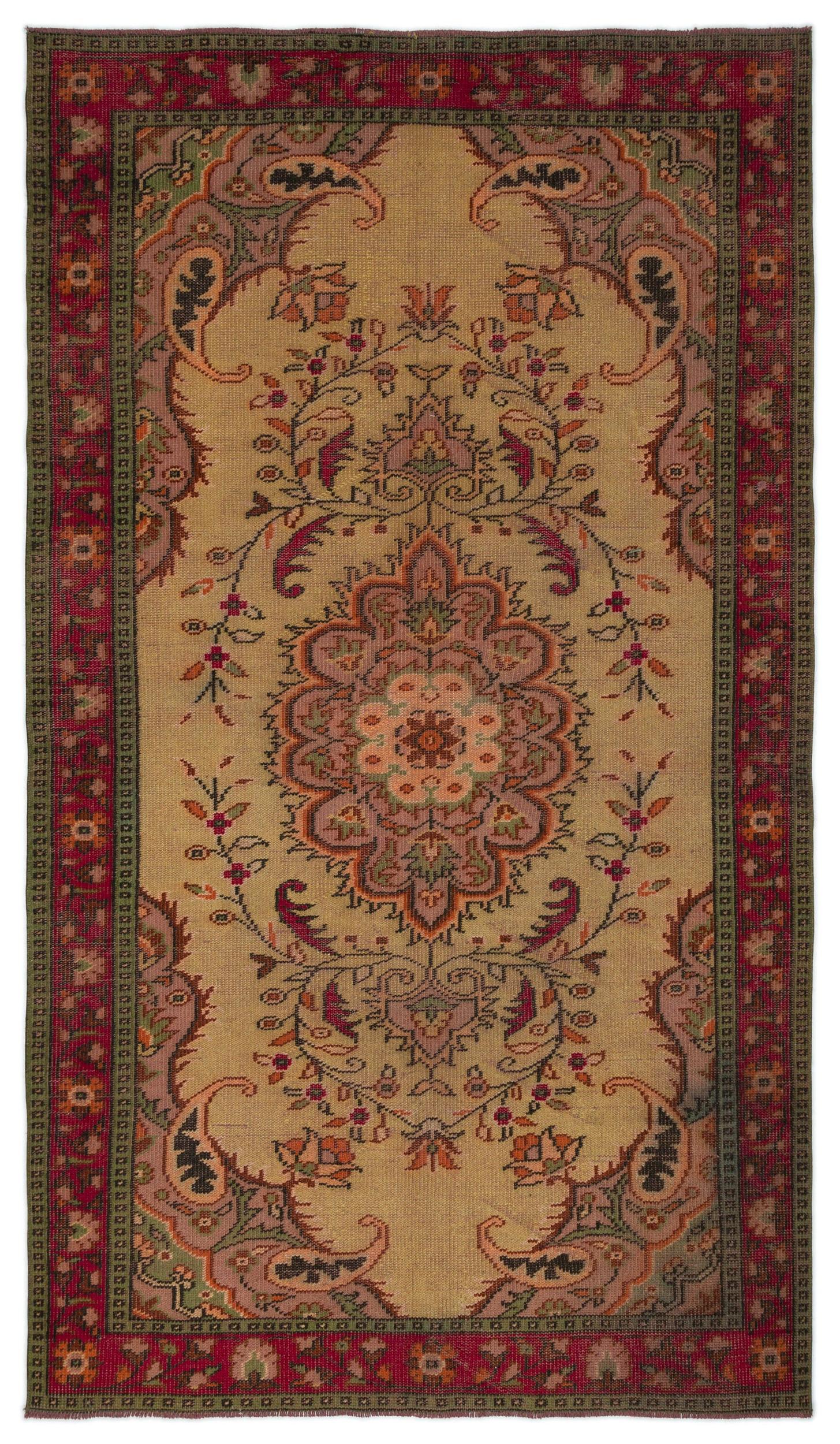 Poguar - Vintage Medallion Rug - 5'1 X 8'10