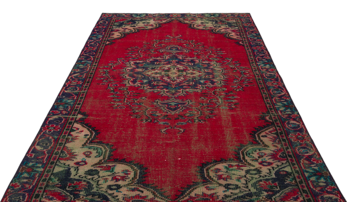 Fakeex - Vintage Medallion Rug - 5'6 X 8'2