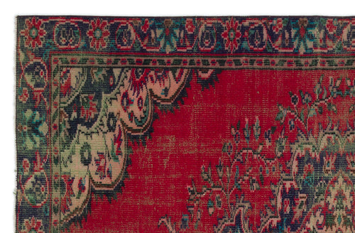 Load image 1 in gallery view. Fakeex - Vintage Medallion Rug - 5'6 X 8'2