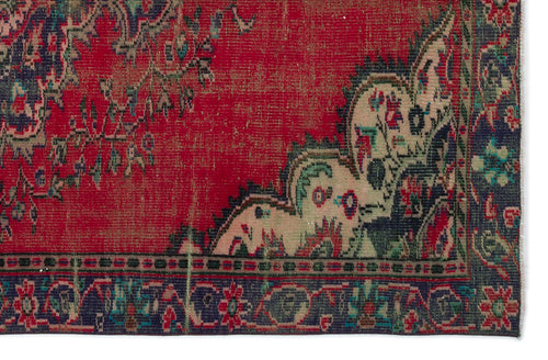 Load image 1 in gallery view. Fakeex - Vintage Medallion Rug - 5'6 X 8'2