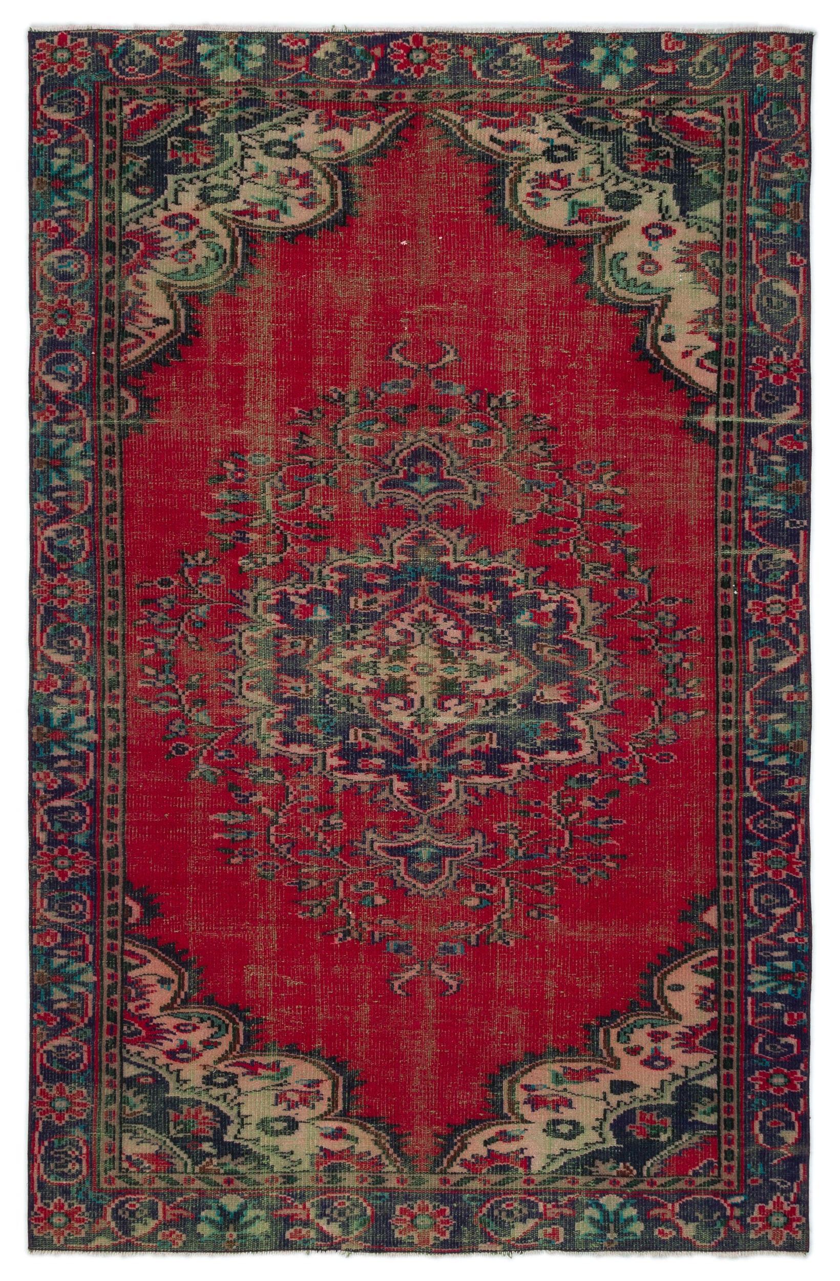 Fakeex - Vintage Medallion Rug - 5'6 X 8'2