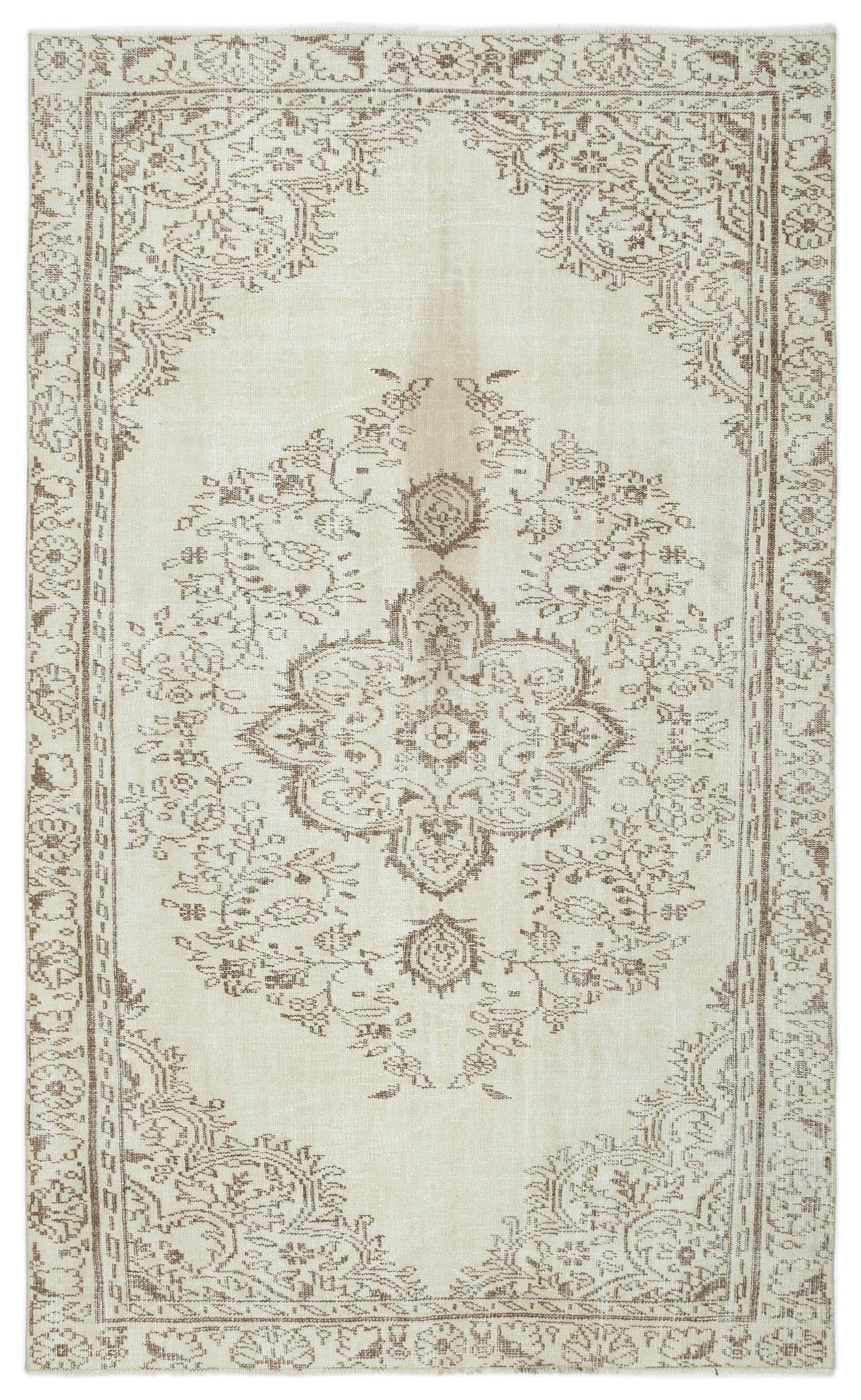 Pomoas - Vintage Medallion Rug - 5'3 X 8'6